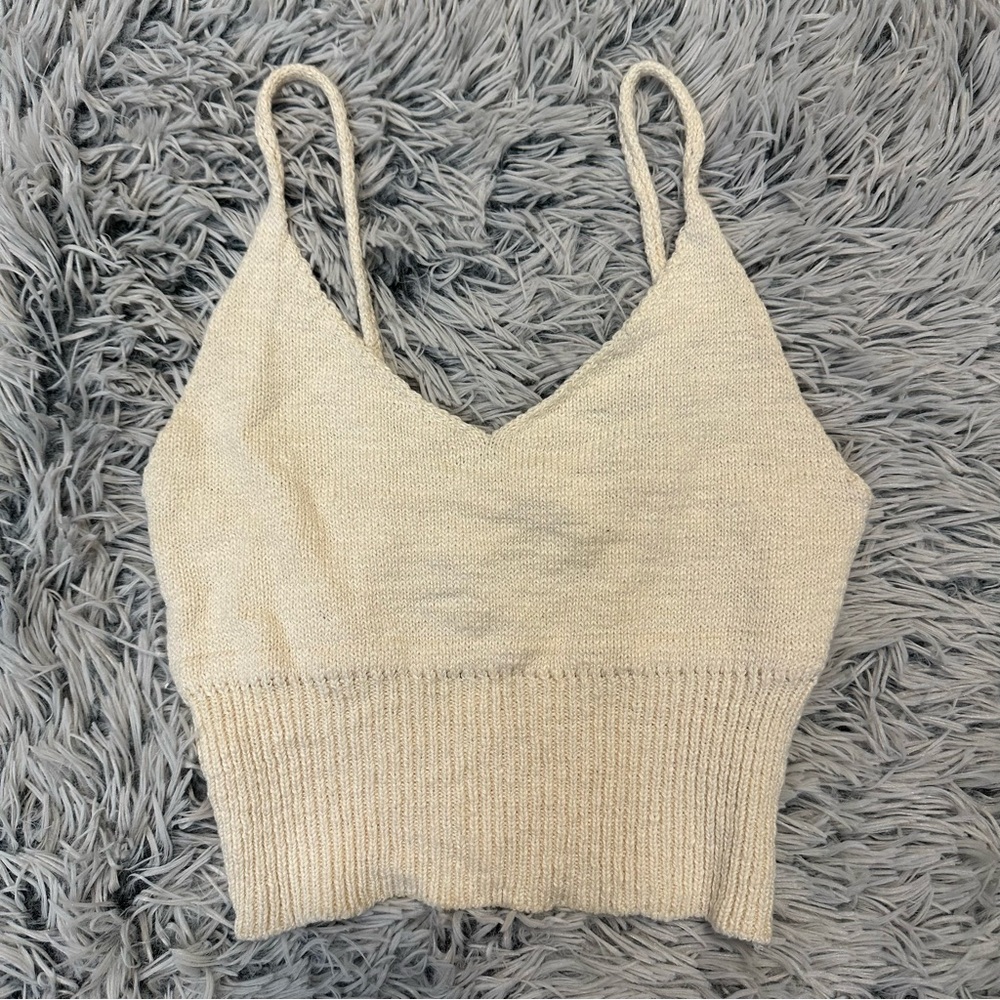 Debut V-Neck Cropped Tank